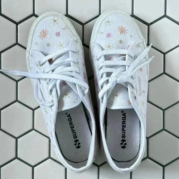 Superga White Sneakers with Multicolor Starburst Design - Picture 3 of 8